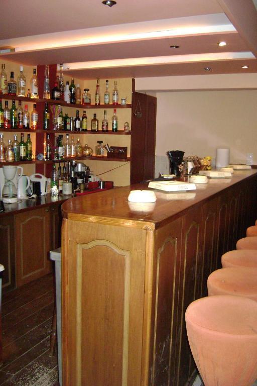 Aparthotel Philoxenia By Kyriakakou à Agia Marina  Extérieur photo
